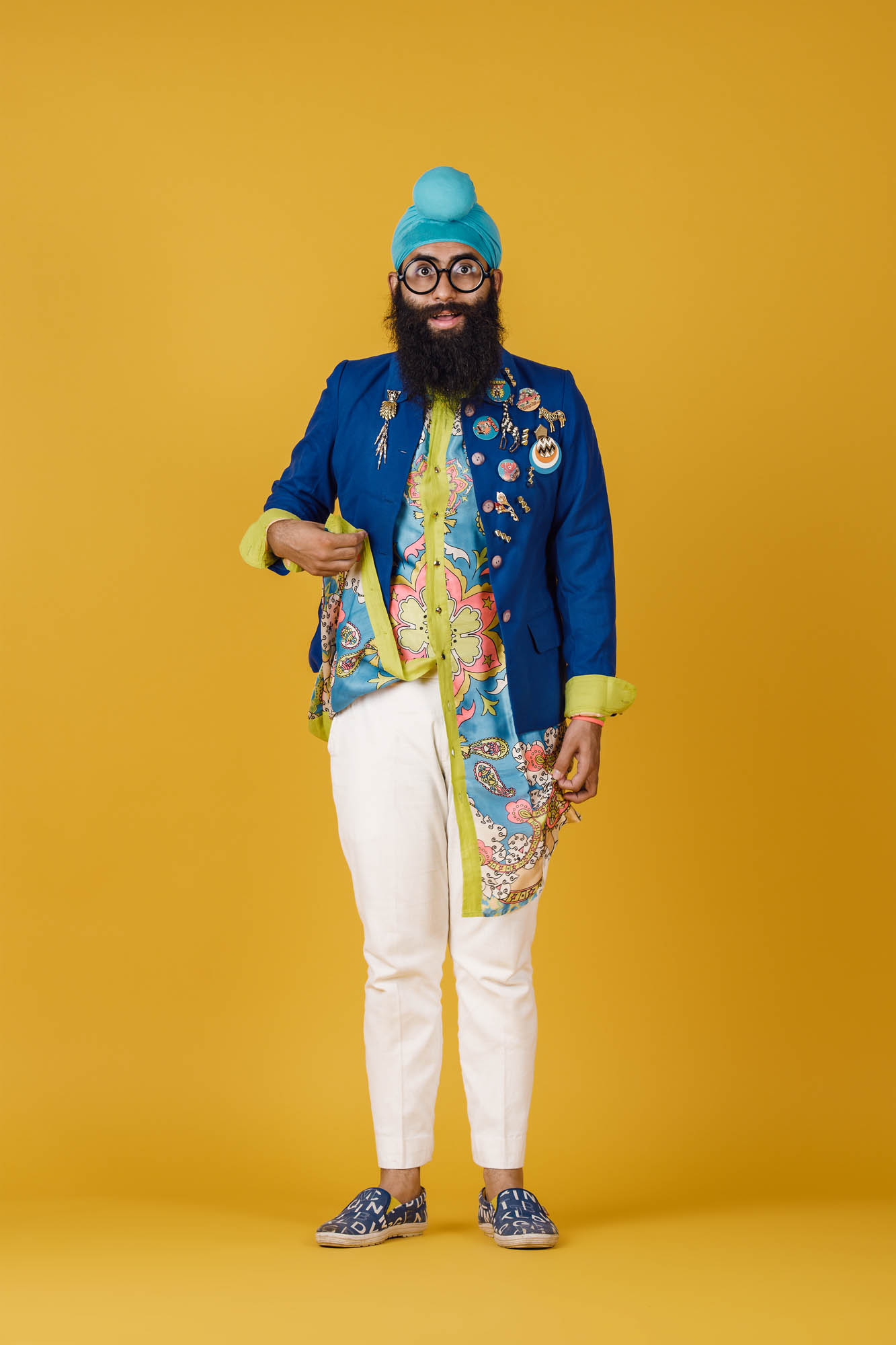 ECLECTIC “My style is not for the faint hearted!” PARAM SAHIB, Fashion designer & blogger @parambanana Kurta shirt, Self-made, ₹ 900; Trousers, Zara, ₹ 1,400; Jacket, Thrifted, ₹ 200